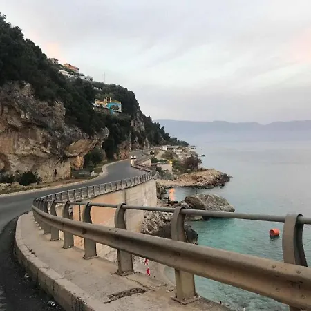 2 Bed Sleeps 6 -balcony - 5-mins From Seaside * Vlorë