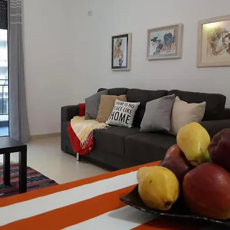 2 Bed Sleeps 6 -balcony - 5-mins From Seaside Lejlighed