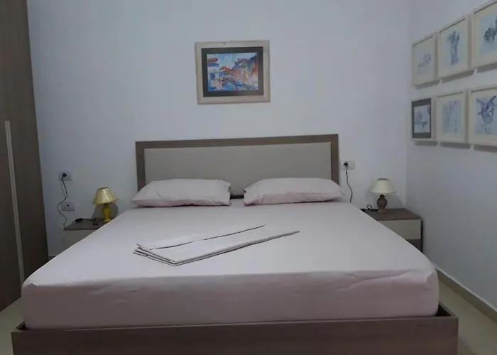 Apartmán 2 Bed Sleeps 6 -balcony - 5-mins From Seaside *