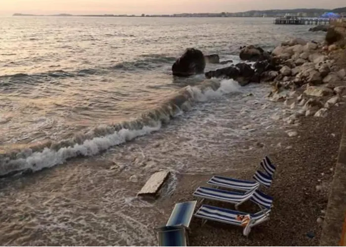 Apartmán 2 Bed Sleeps 6 -balcony - 5-mins From Seaside *